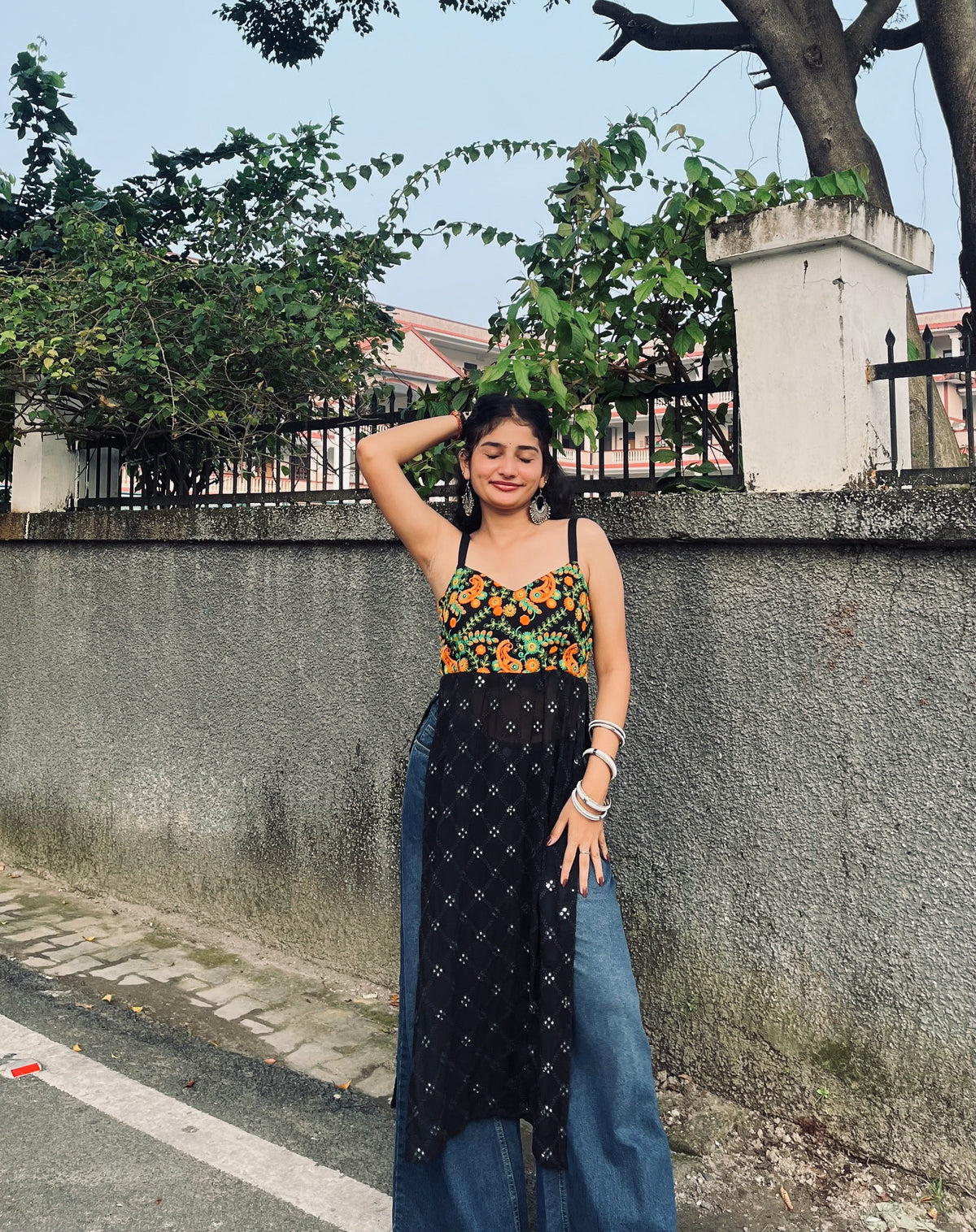 Navrangi Backless In Black