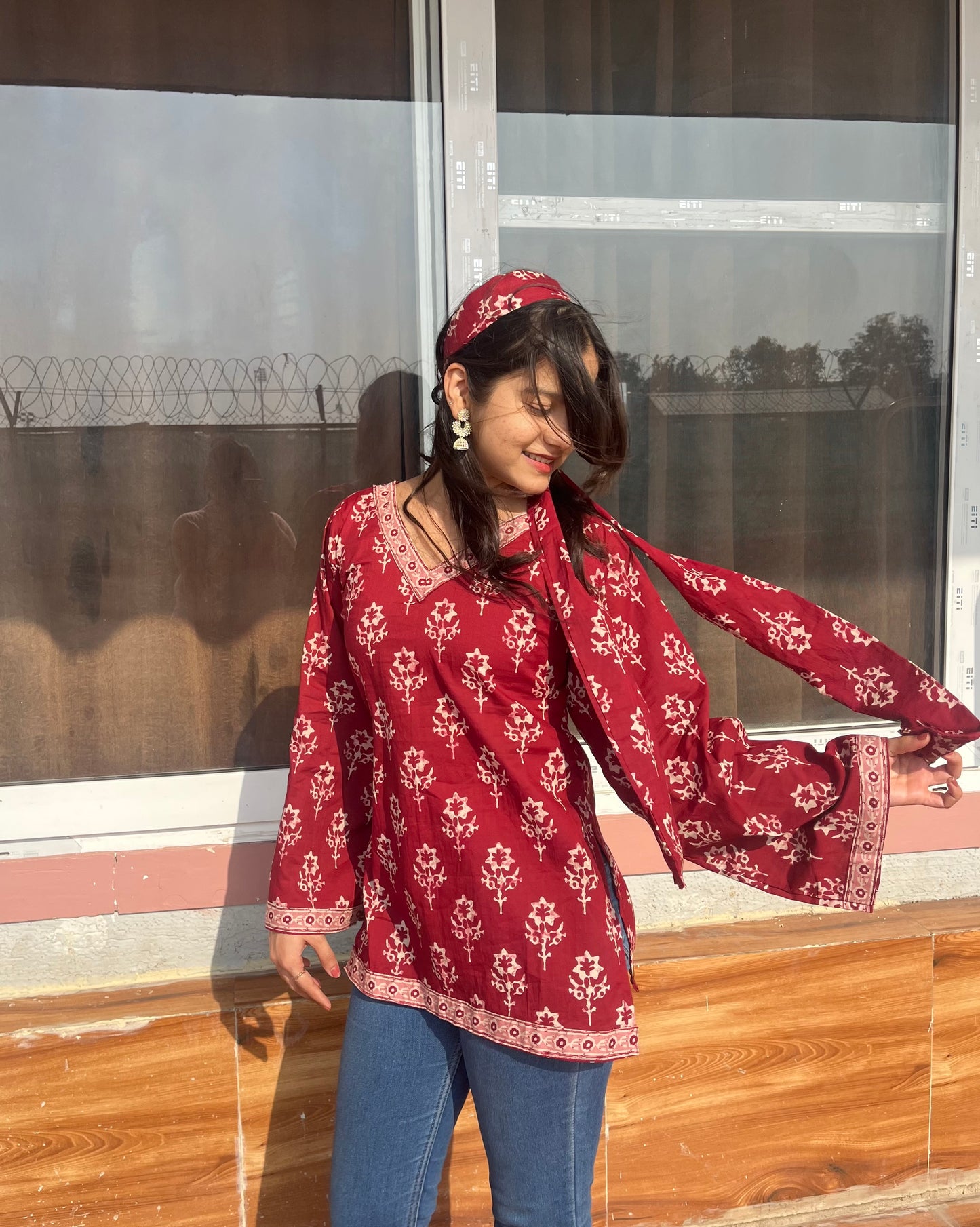 Suhavi Short Kurti ( With neck band)