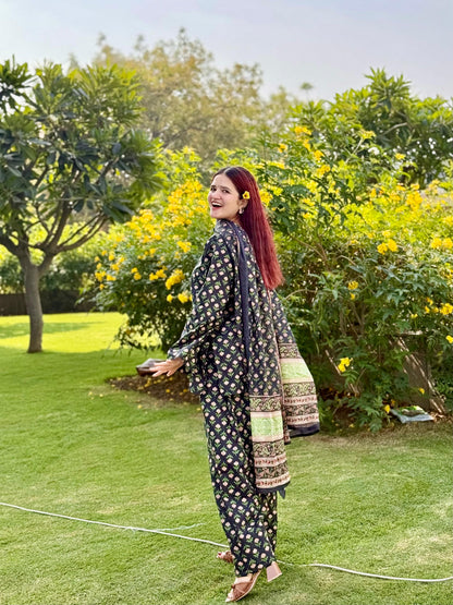 Naira Farshi Salwar Set