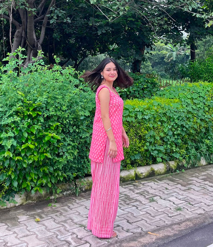 Gunika in "Pink" Farshi Set