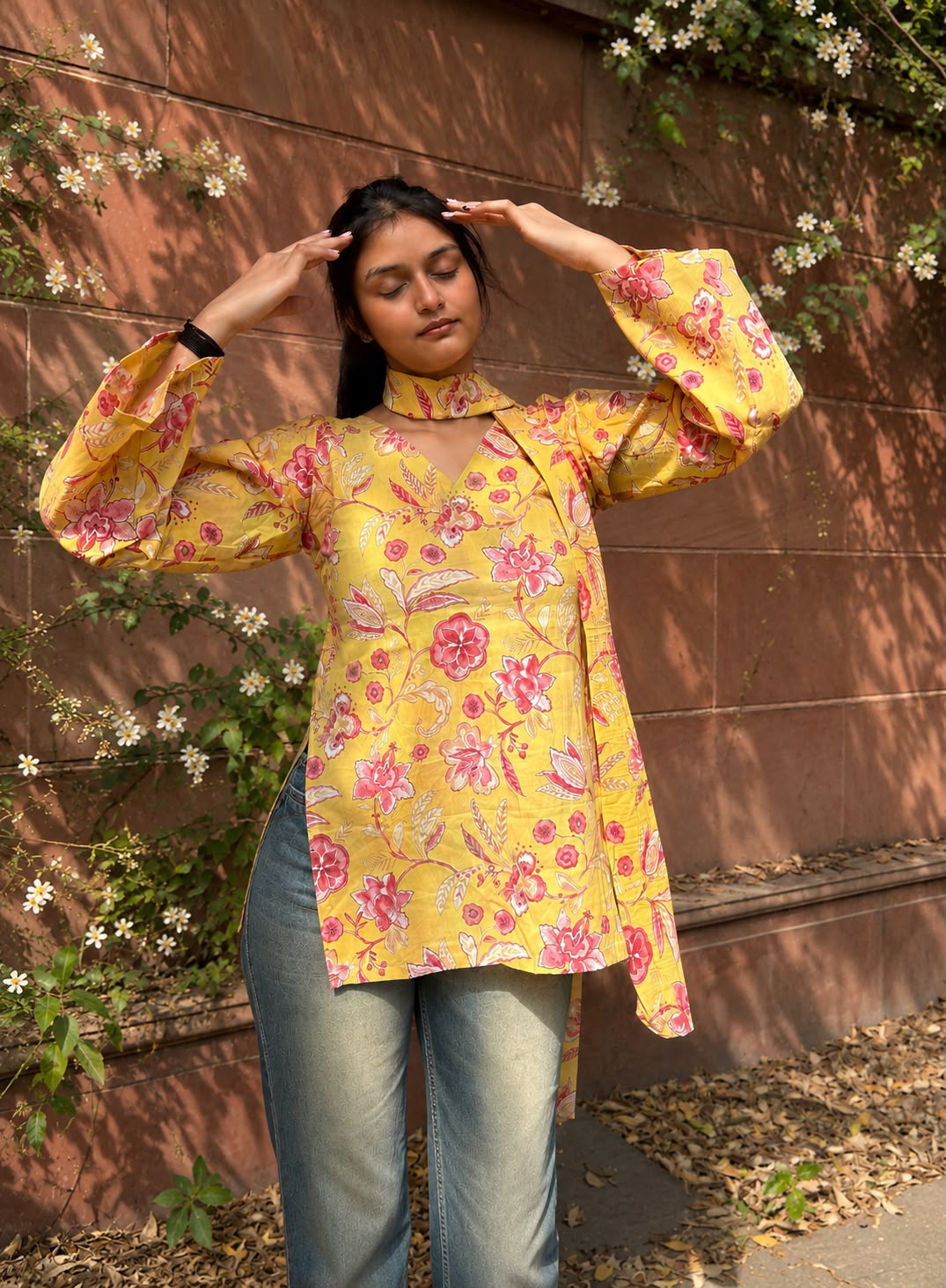 Hunny Short Kurti ( with neck band)