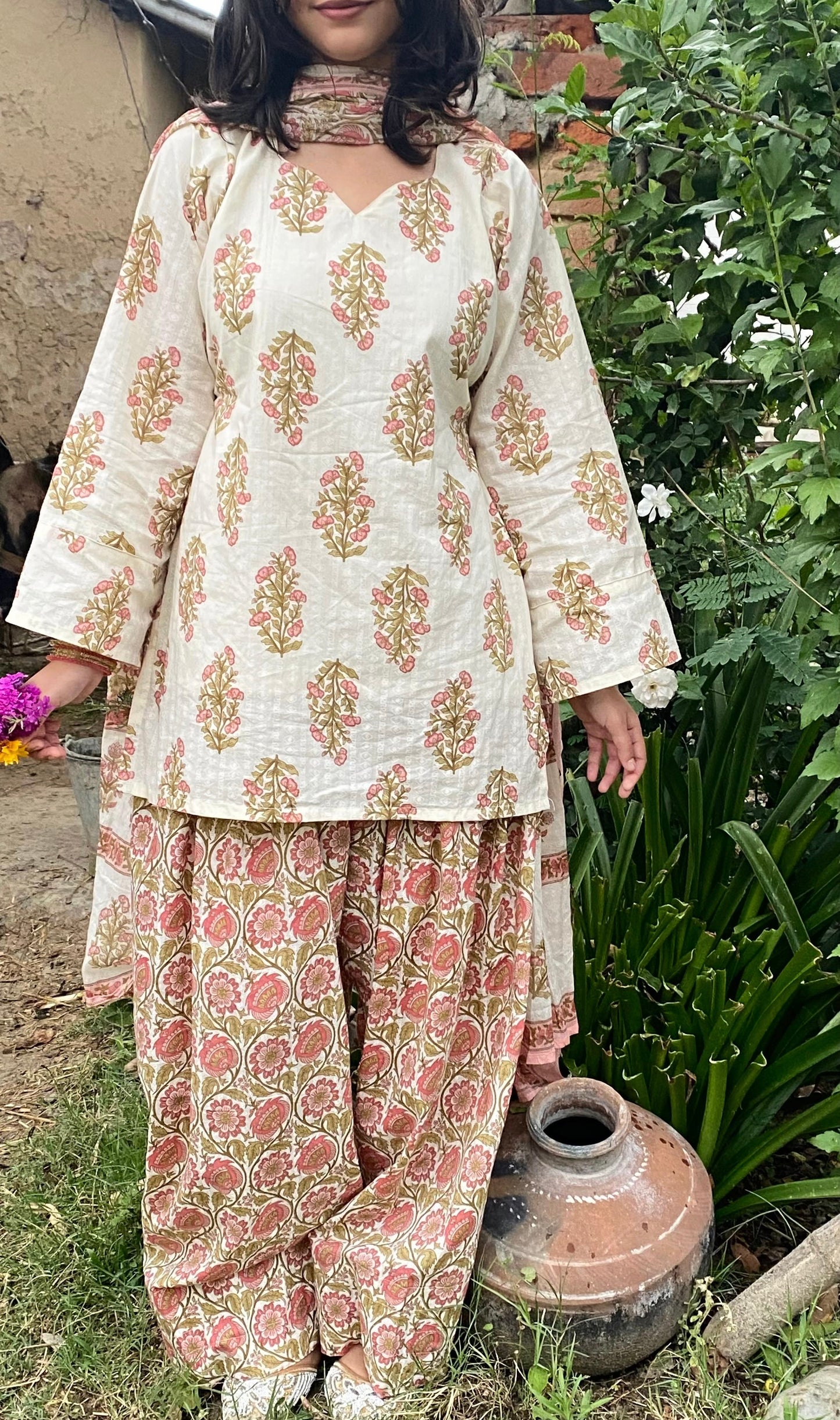 Arohi Farshi Salwar Set