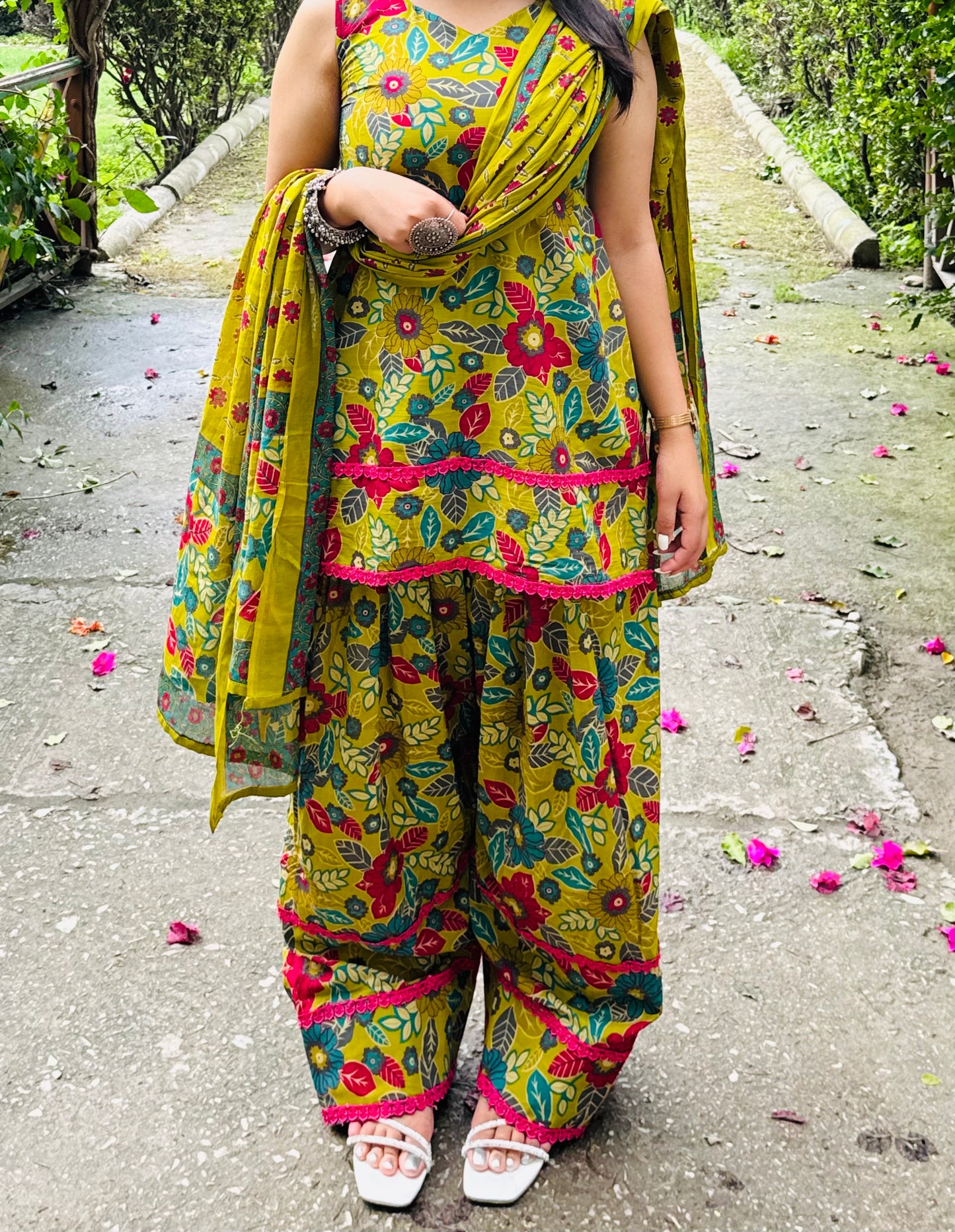 Gulbahaar Farshi Set