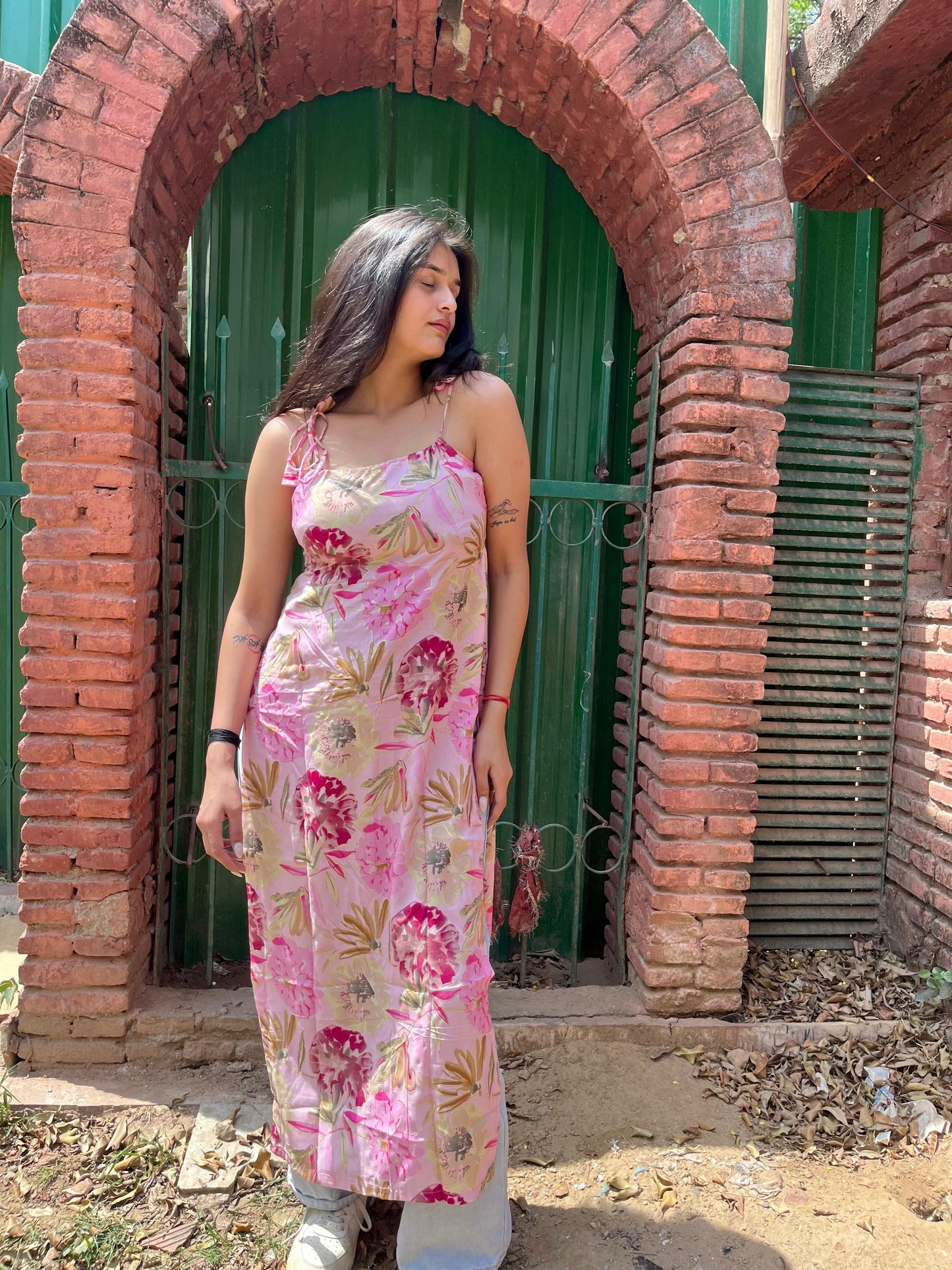 Purvi Long Tie-Up Straps Kurti