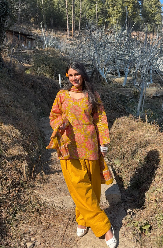 Dhoop farshi Salwar Set ( with plain matching chiffon dupatta)
