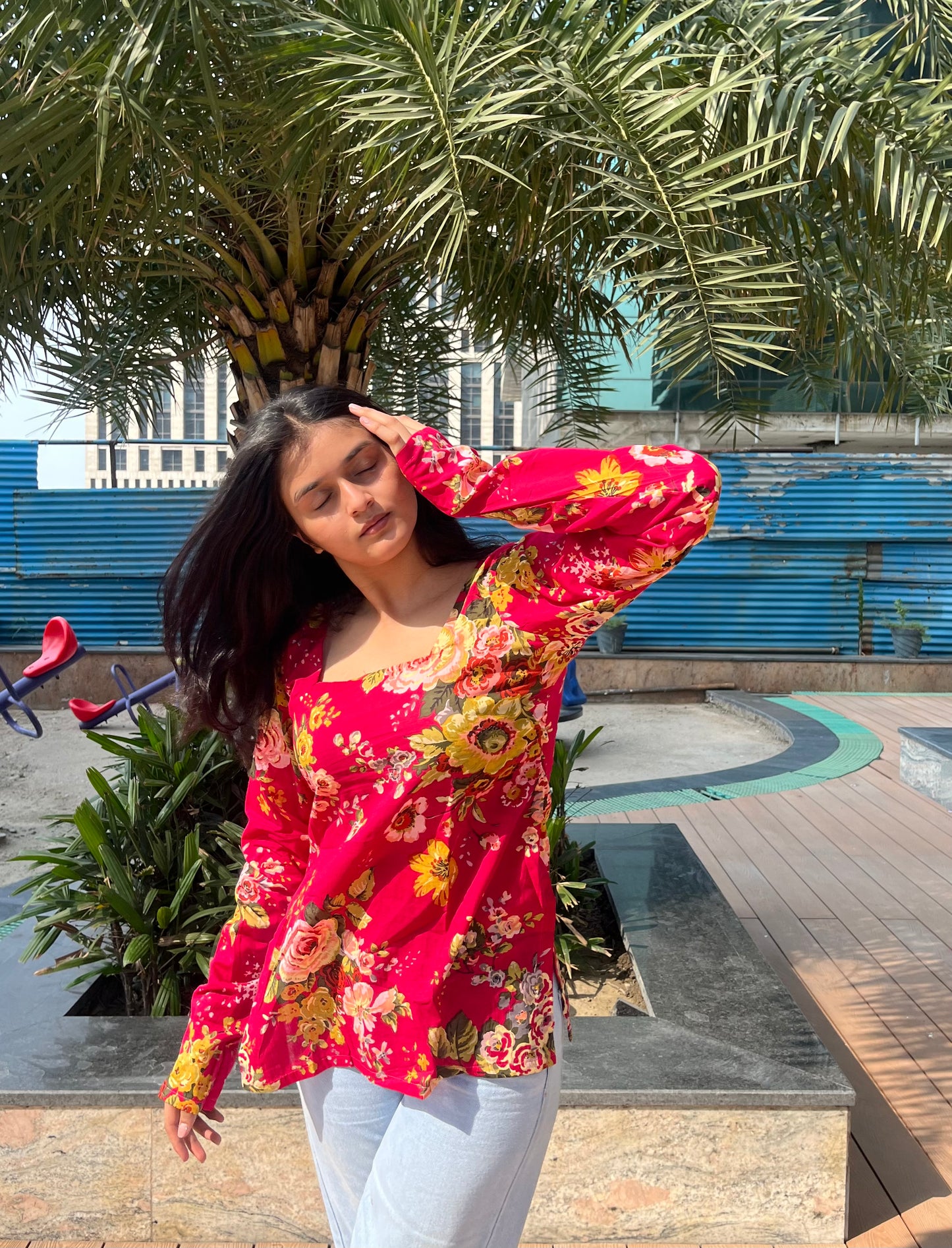 Gulabi Phool Straight Short Kurti