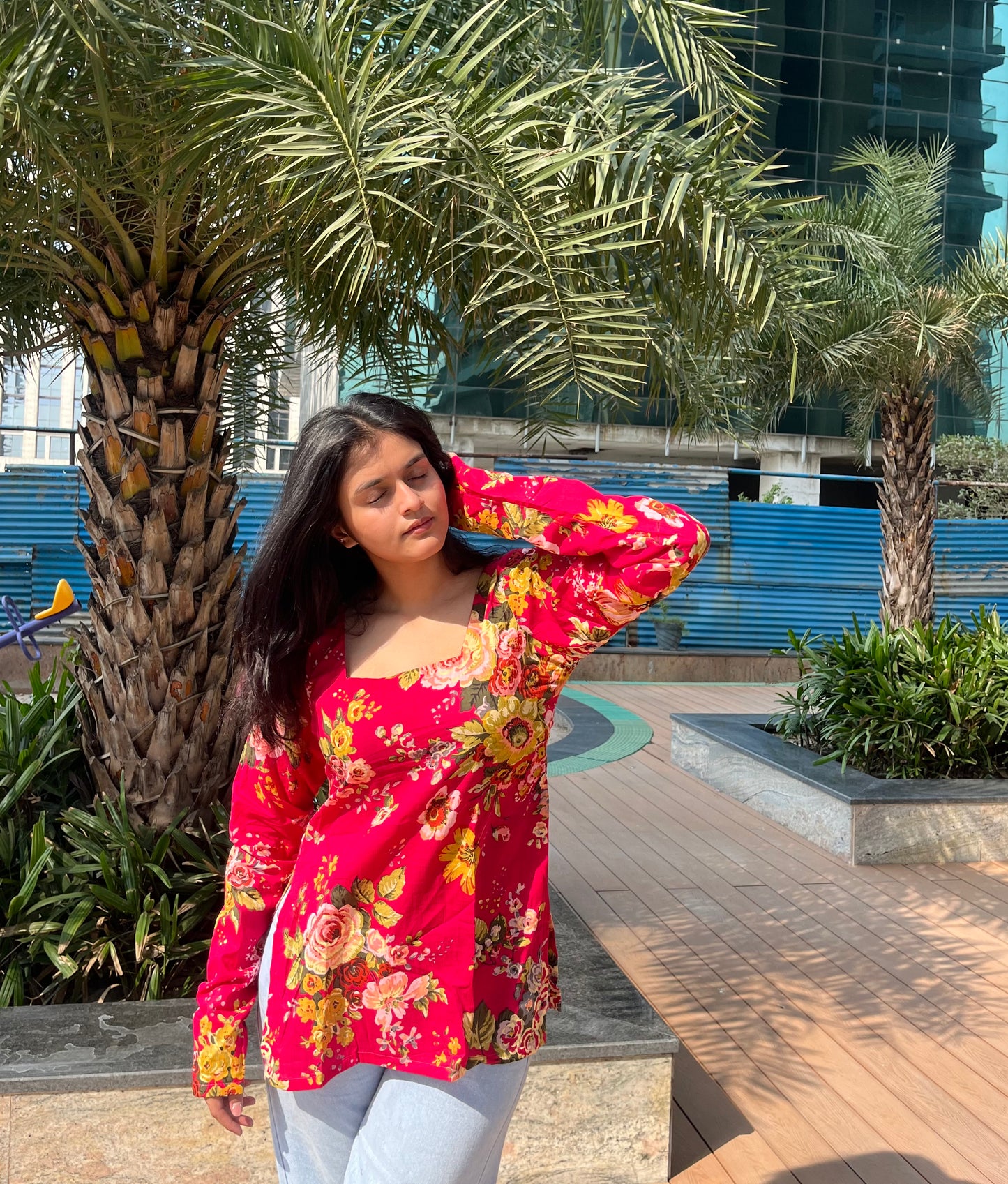 Gulabi Phool Straight Short Kurti