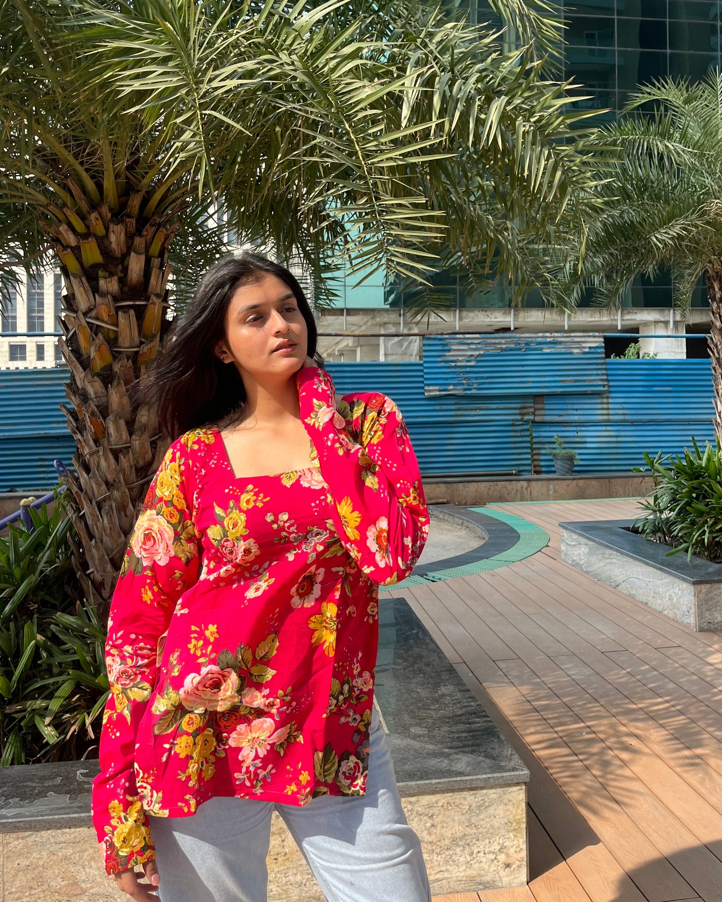 Gulabi Phool Straight Short Kurti