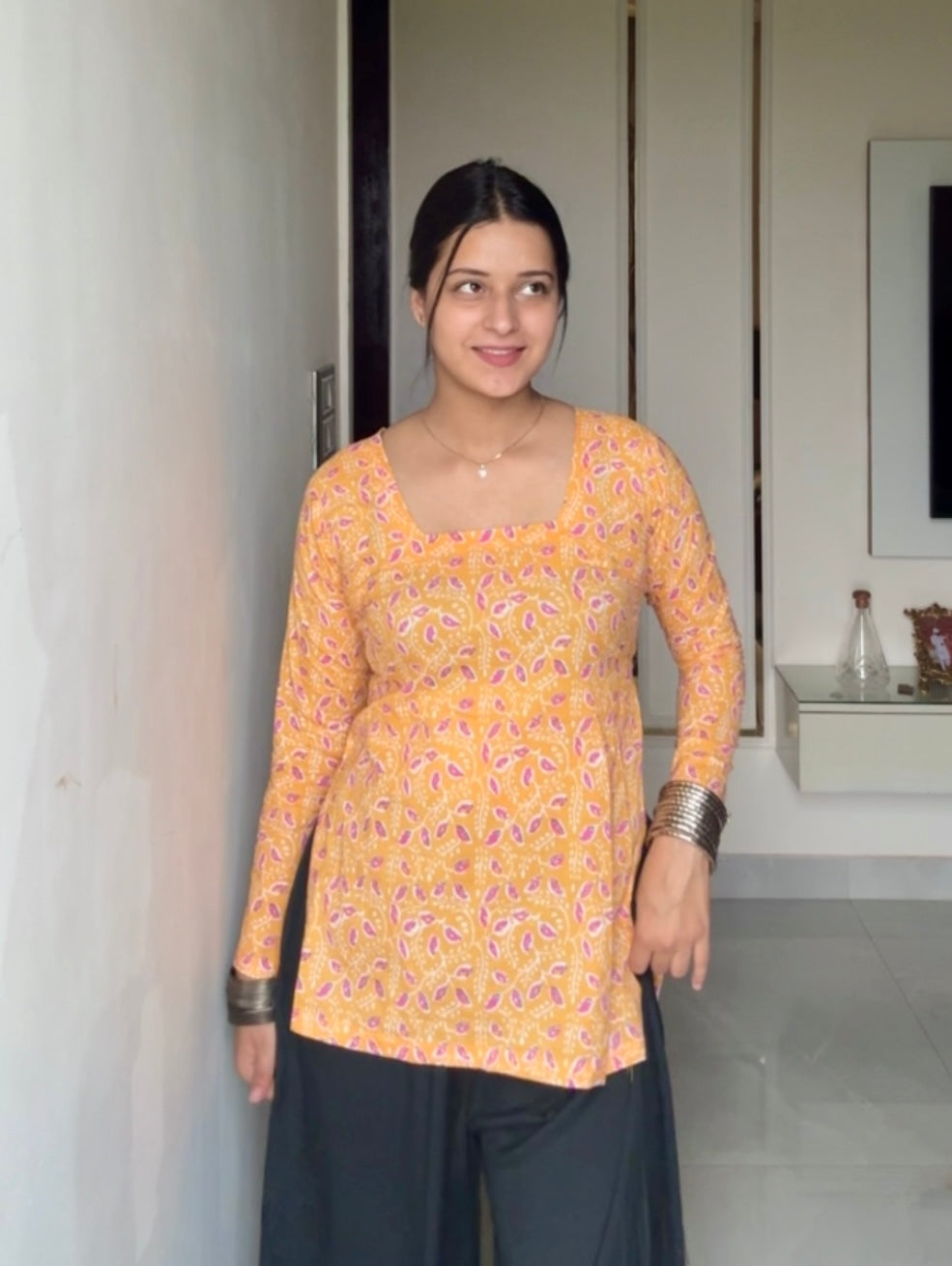 Niva Corset Back Short Kurti