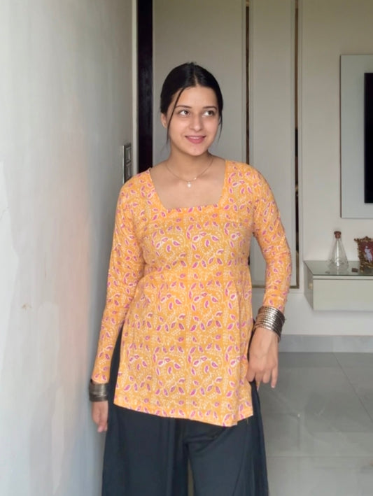 Niva Corset Back Short Kurti