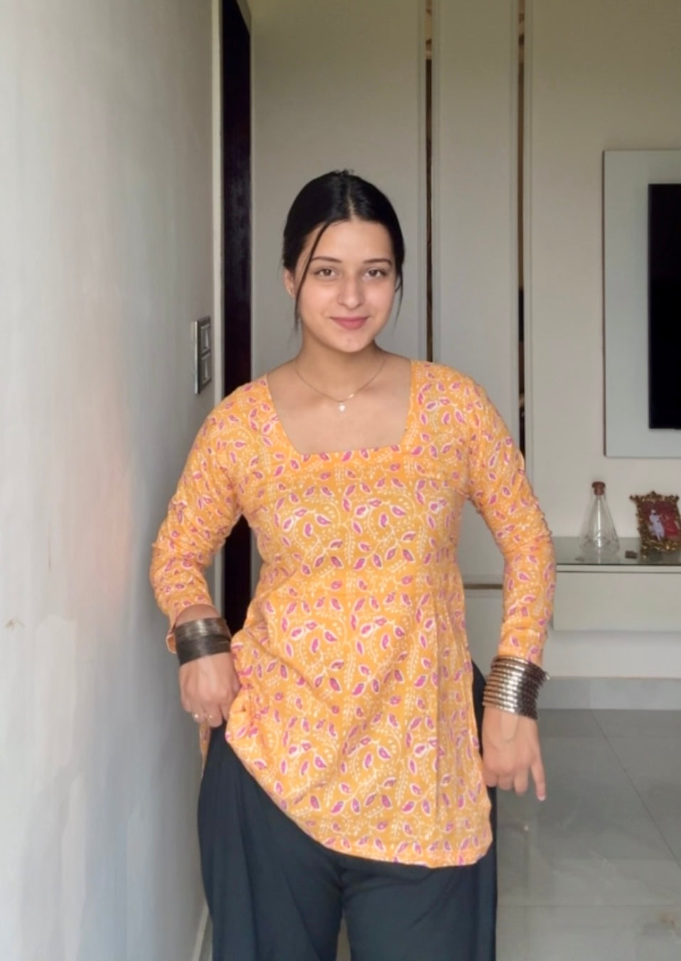 Niva Corset Back Short Kurti