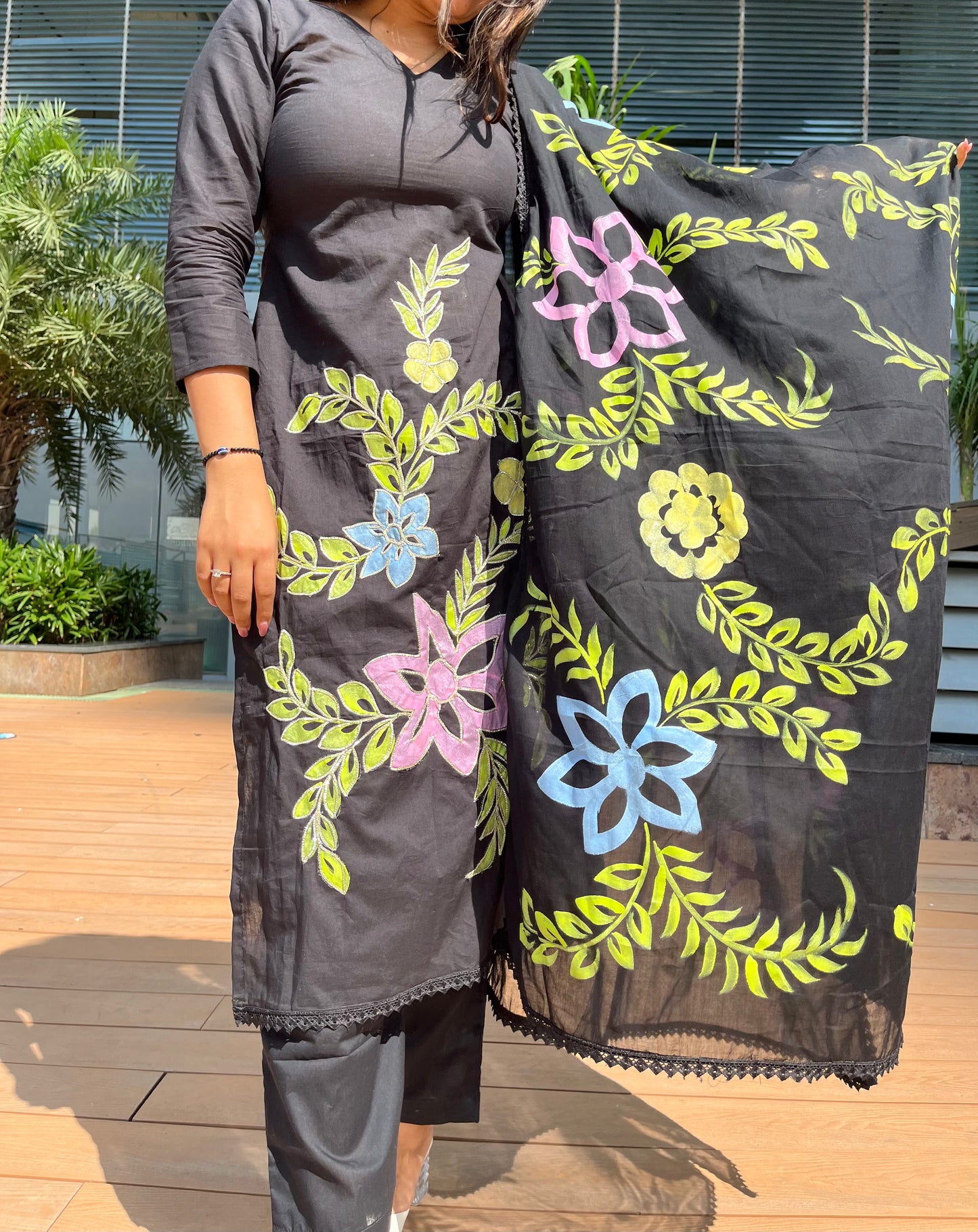 Handpainted Urvi Suit Set