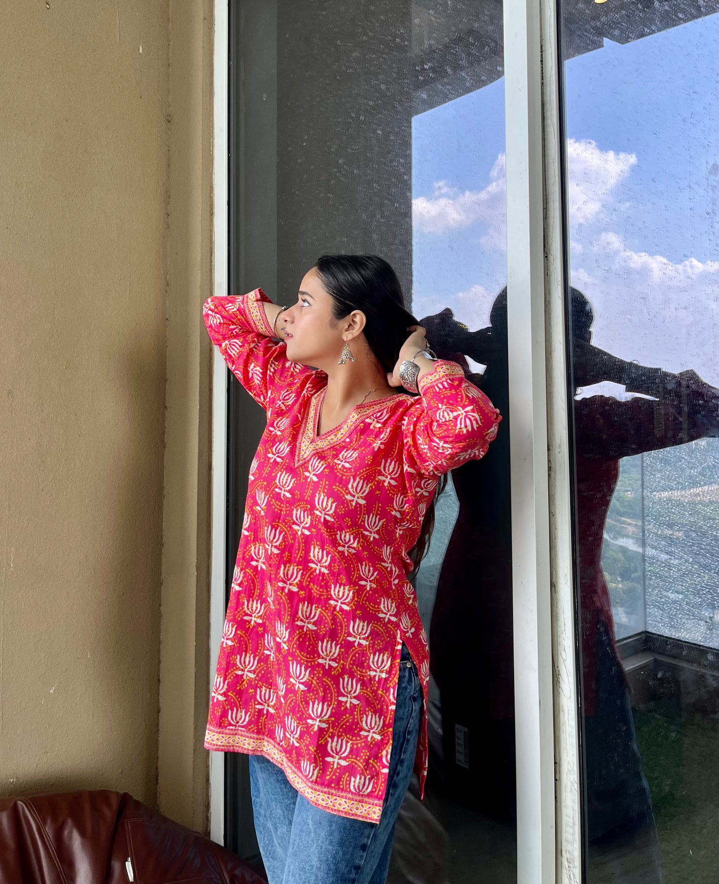 Gulabi Kamal Straight Short Kurti