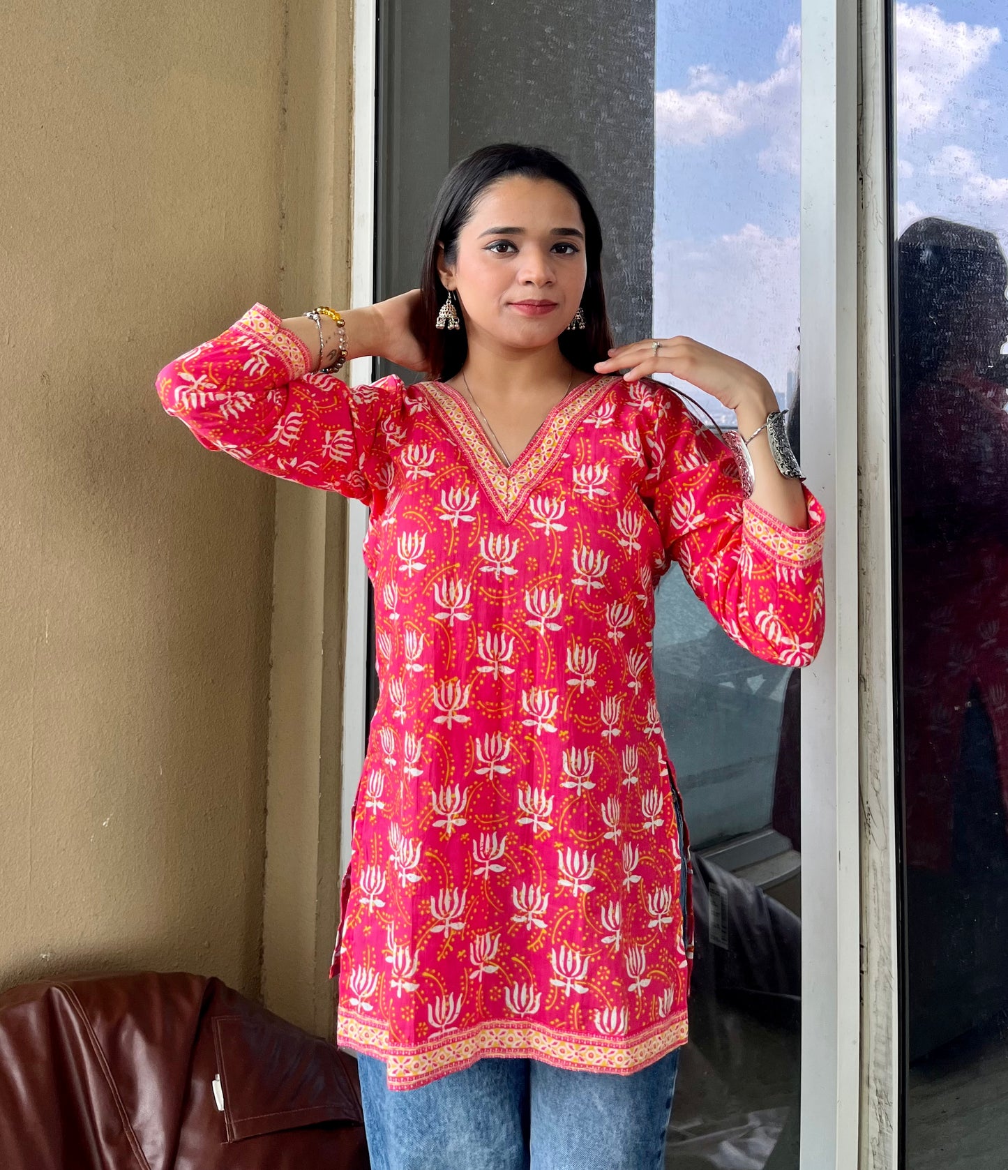 Gulabi Kamal Straight Short Kurti