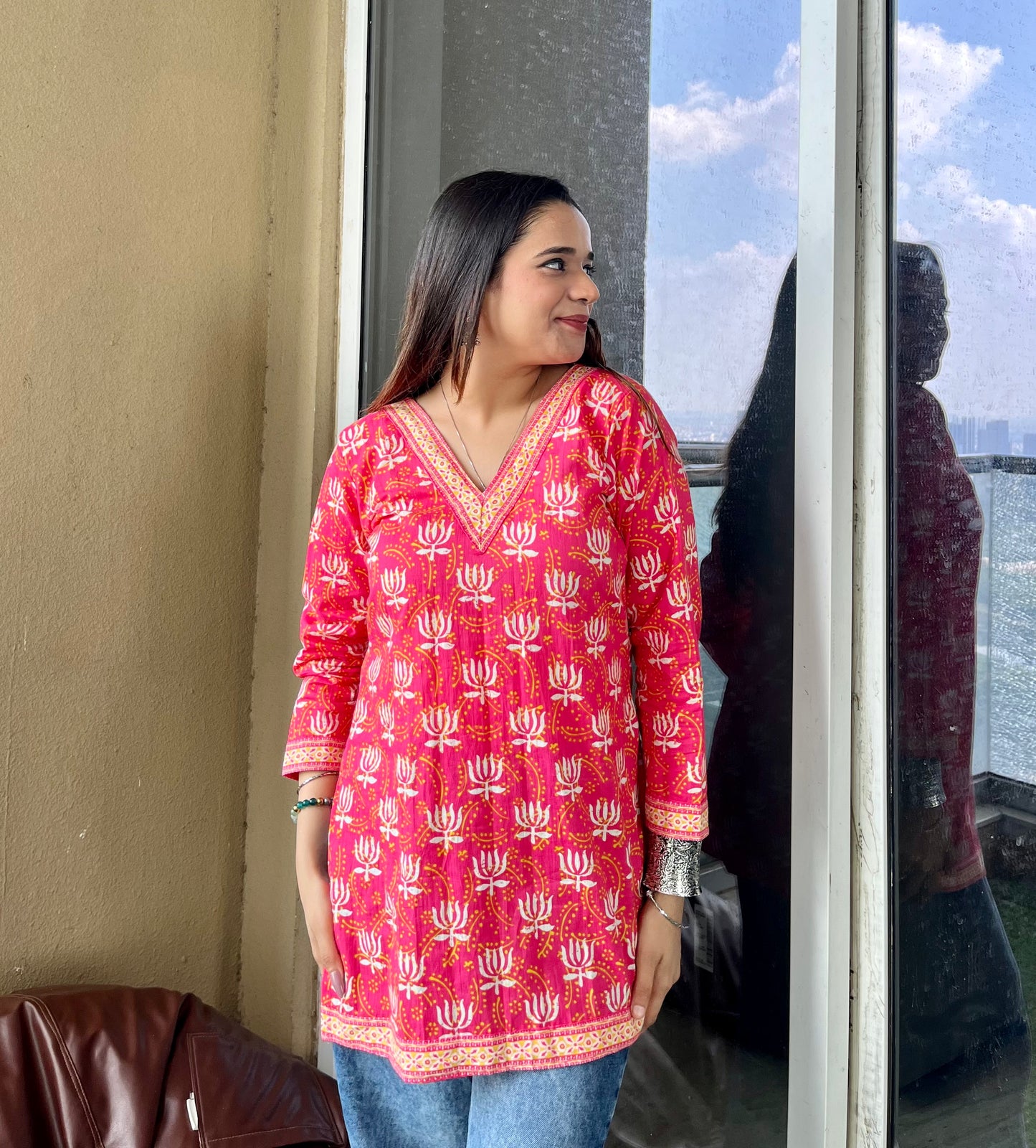Gulabi Kamal Straight Short Kurti