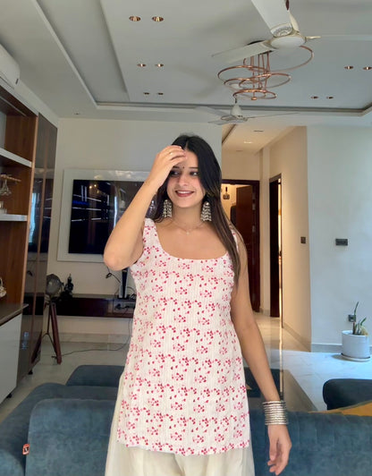 Laav Backless Short Kurti