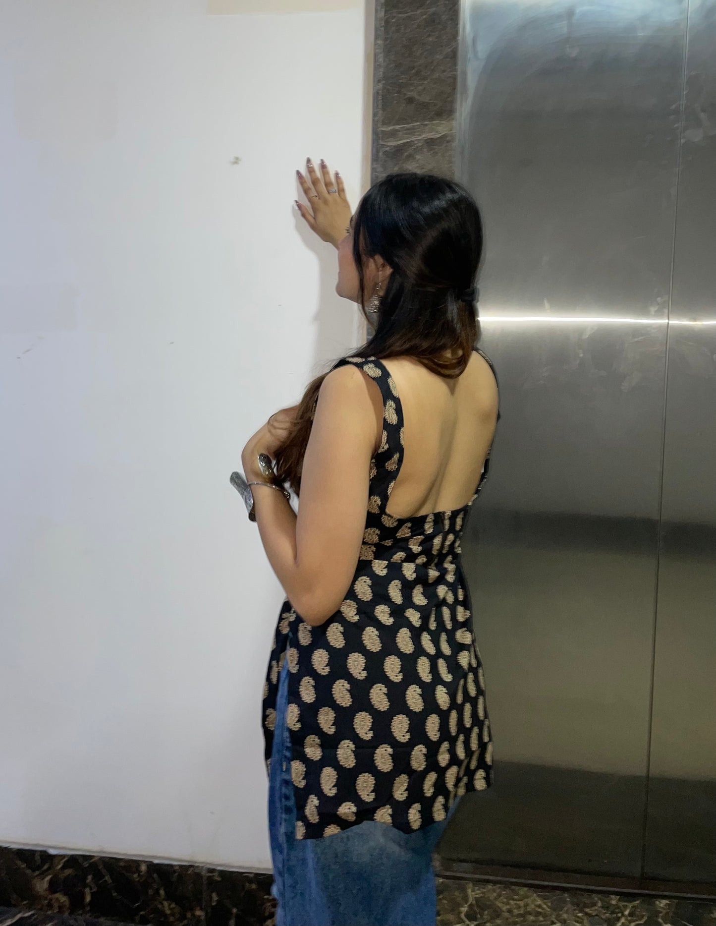 Kala Tikka Backless Straight Short Kurti