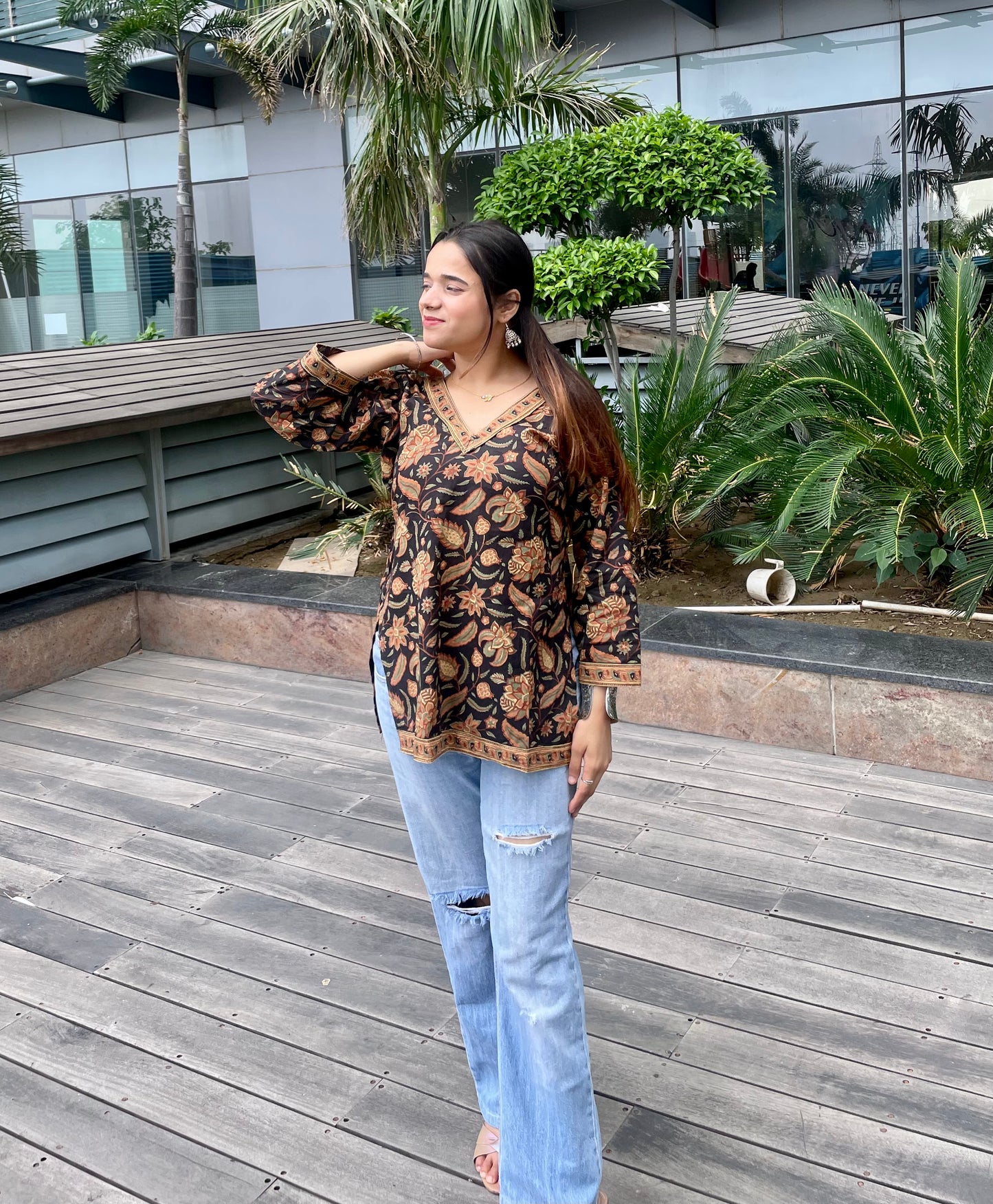 Black Hawa Hawai Straight Short Kurti