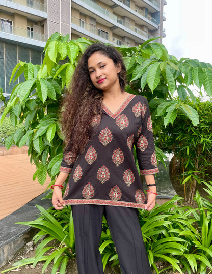 Black Lila Straight Short Kurti
