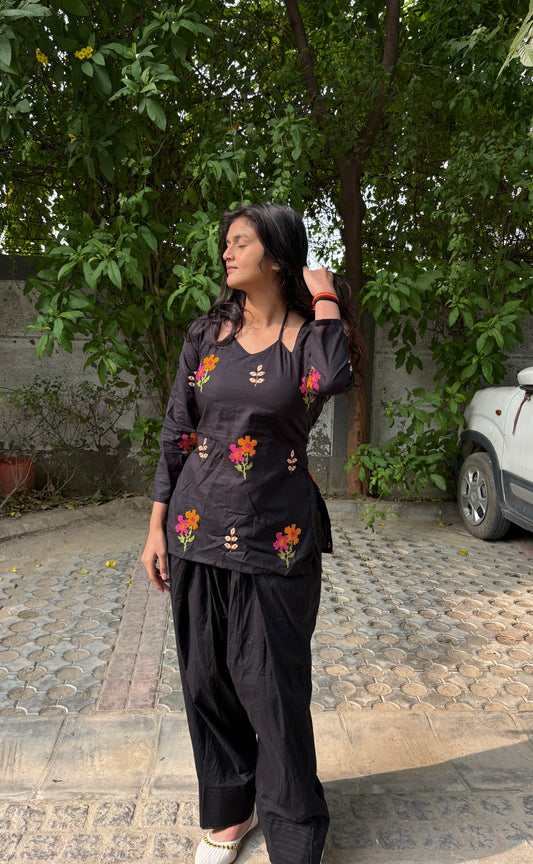 Aala Farshi Salwar Set