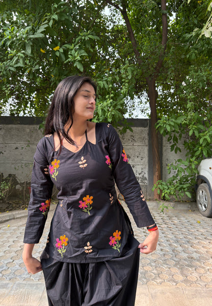 Aala Farshi Salwar Set