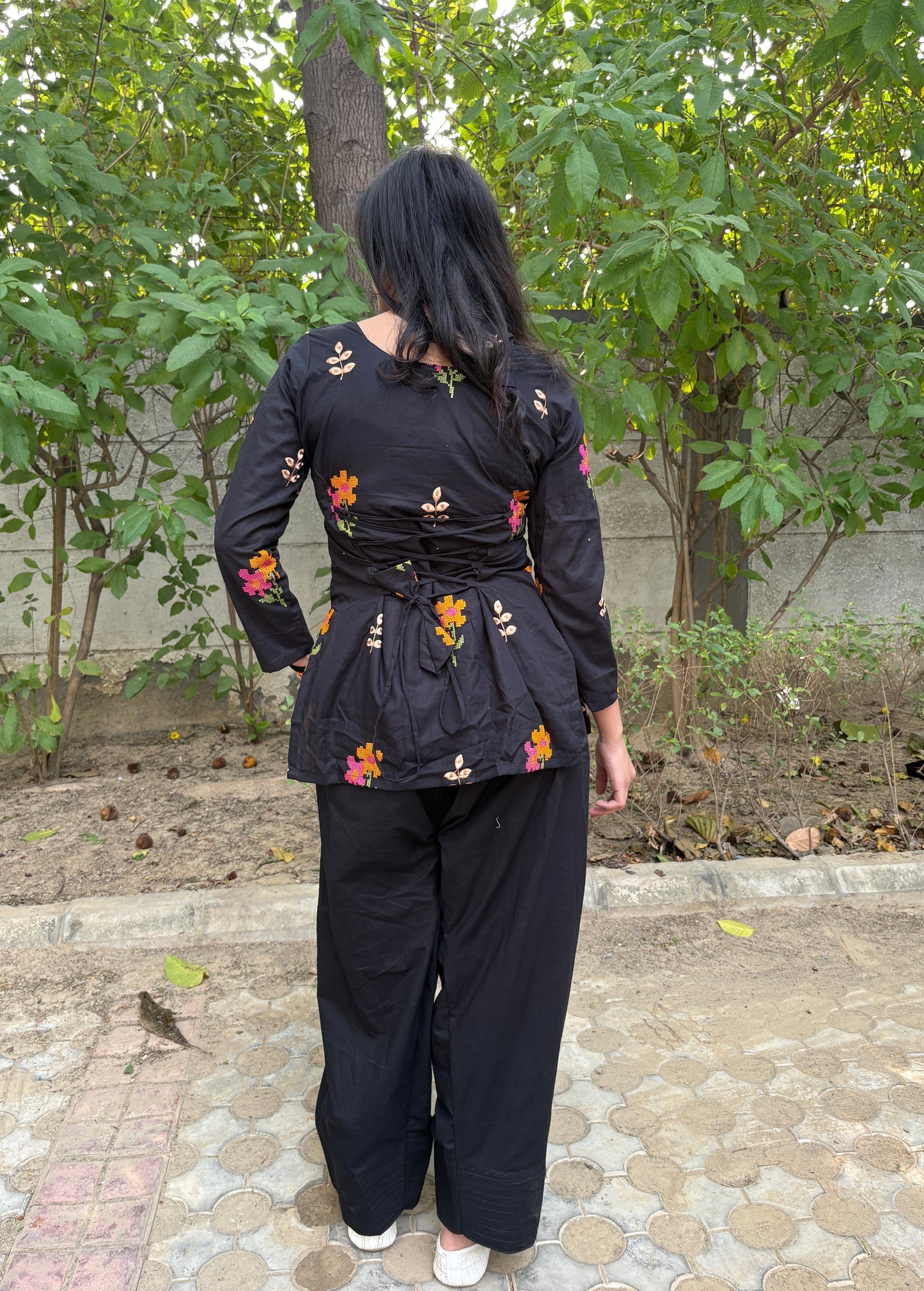 Aala Farshi Salwar Set