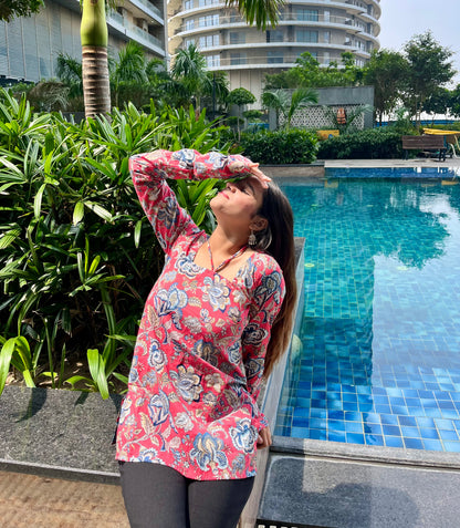 Twinkle Backless Straight Short Kurti