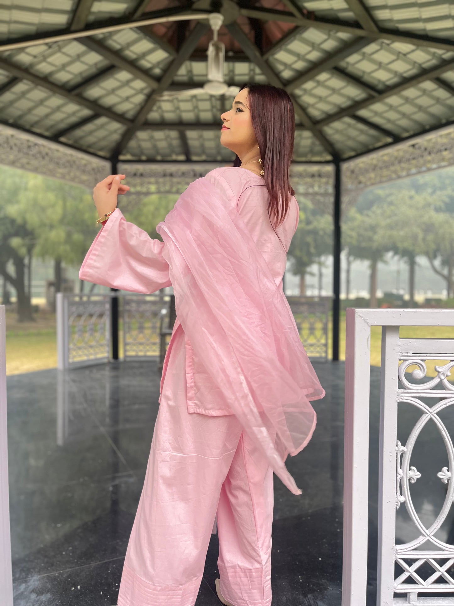 Soft Gulab Farshi Salwar Set