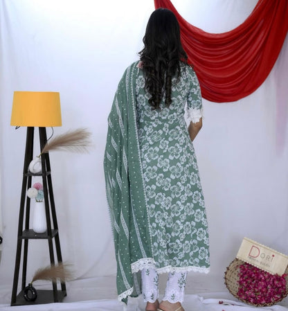 Baghbani Suit Set