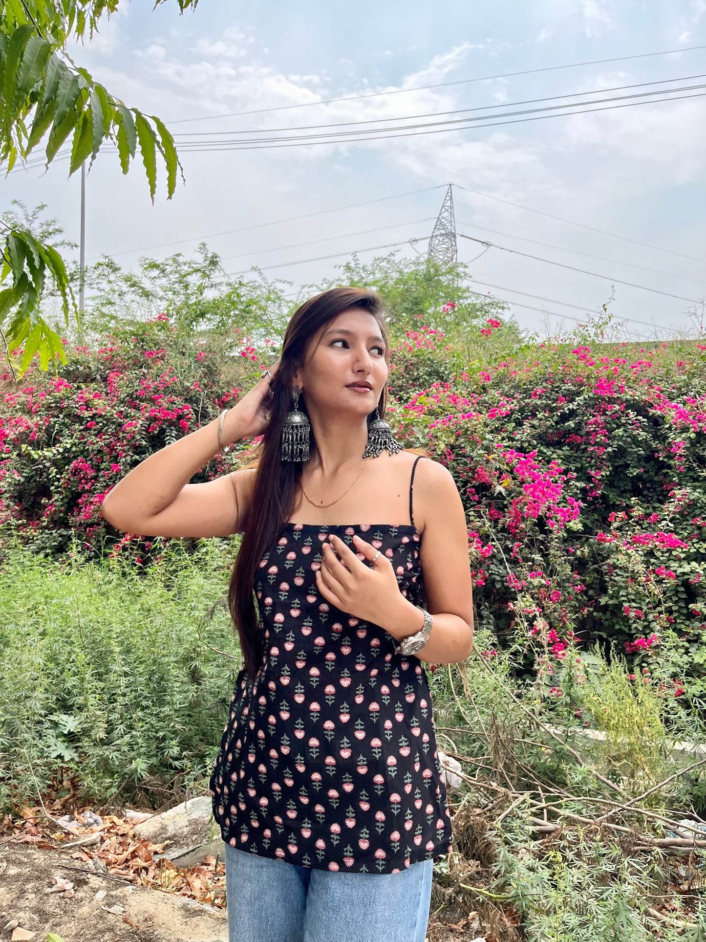 Strappy Backless in Black