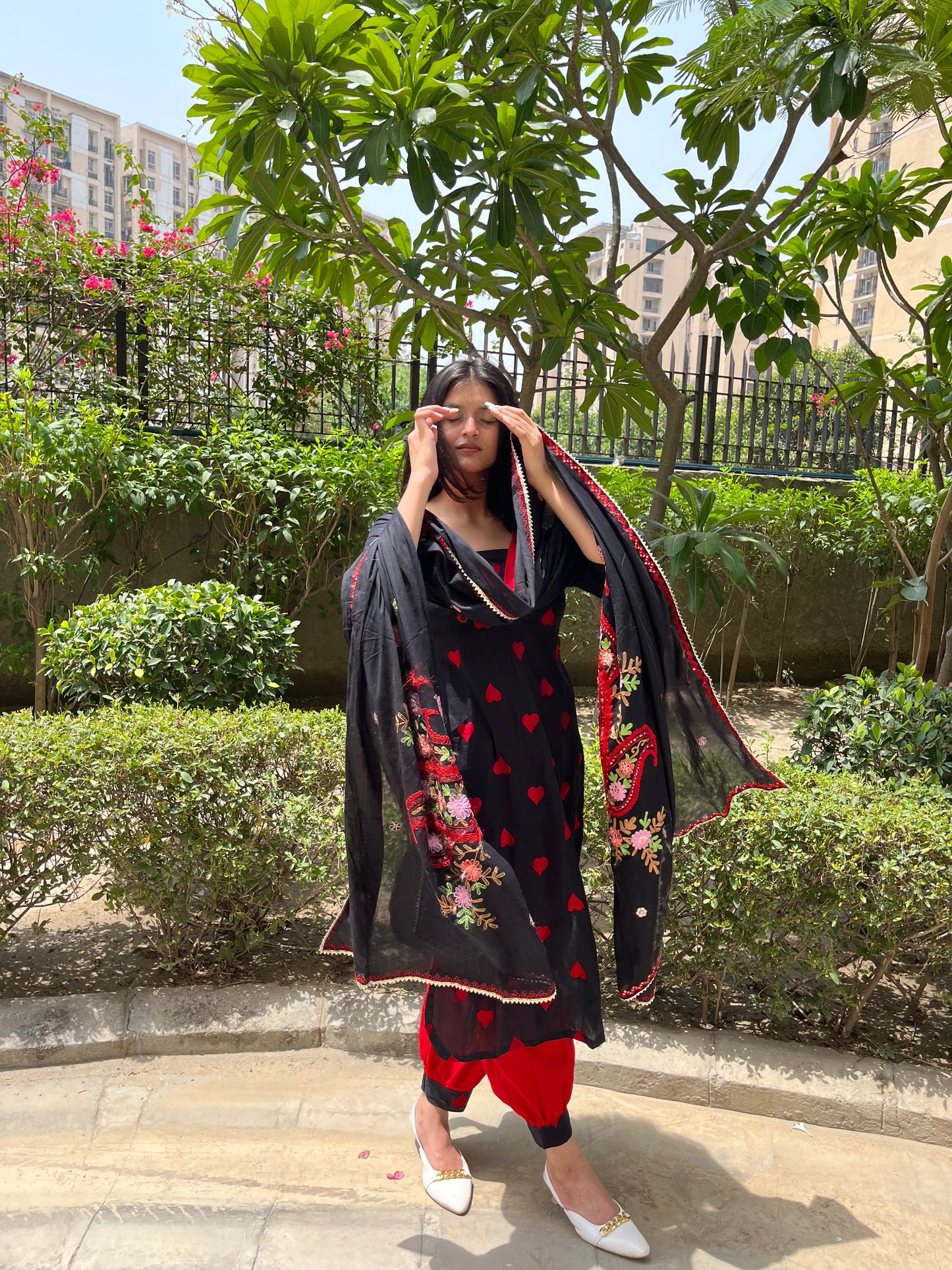 Laal Mohabbat Suit Set