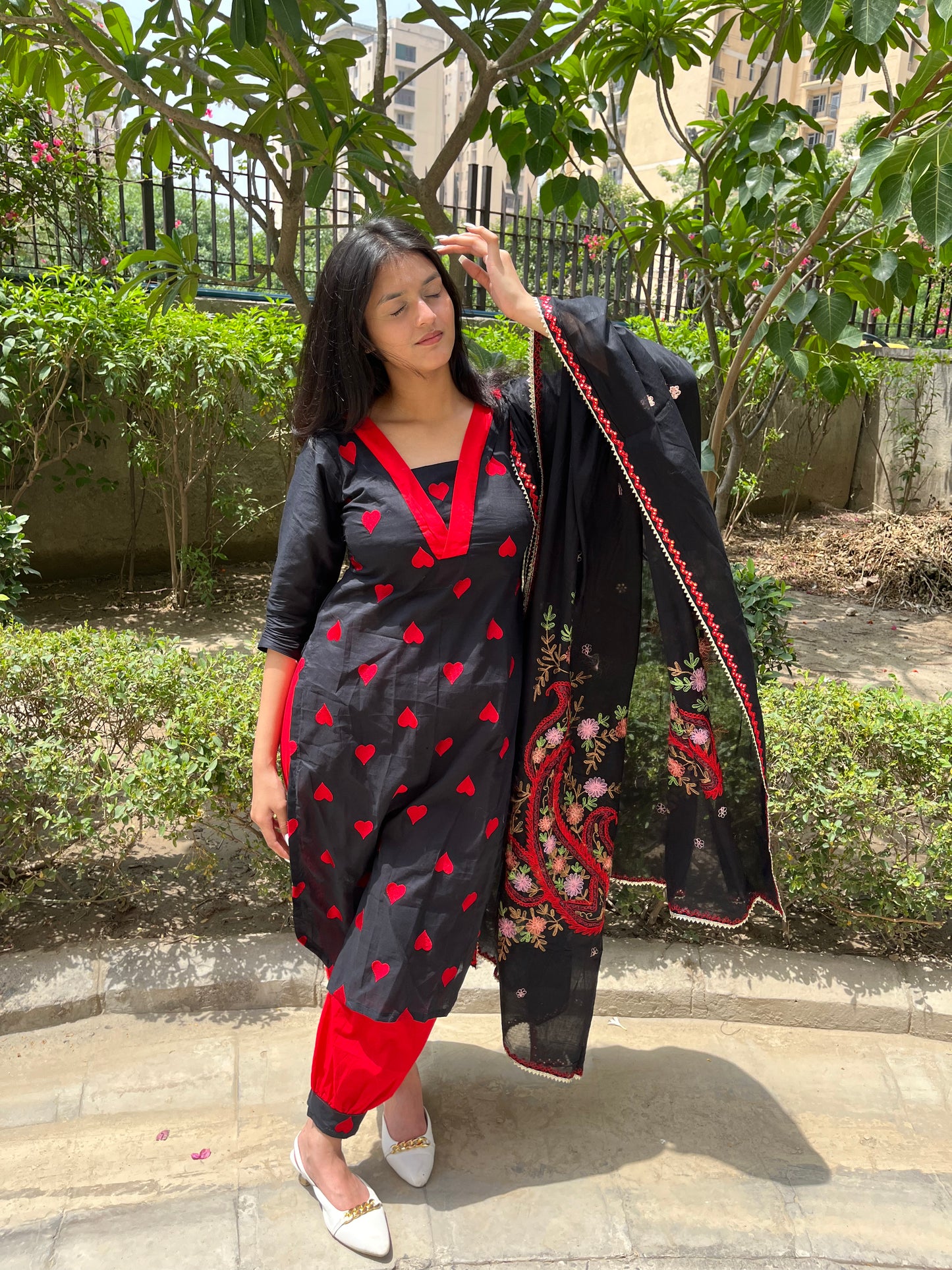 Laal Mohabbat Suit Set