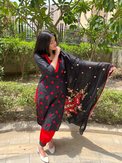 Laal Mohabbat Suit Set