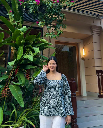 Adaa in Black Short Kurti