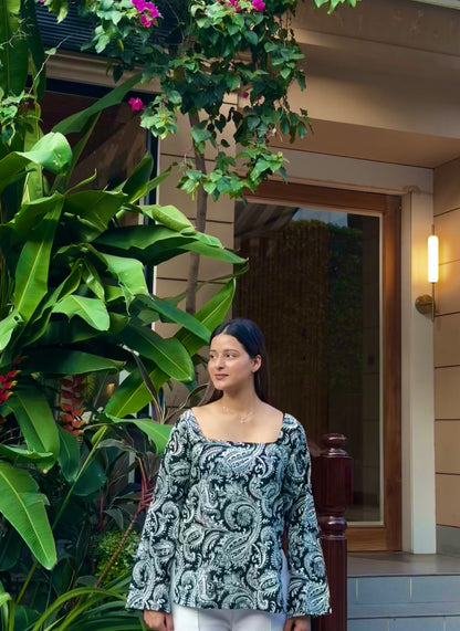 Adaa in Black Short Kurti
