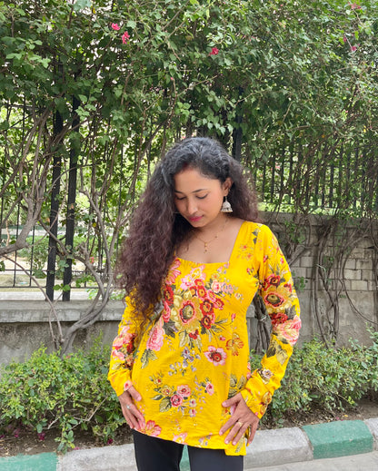 Gainda Straight Short Kurti