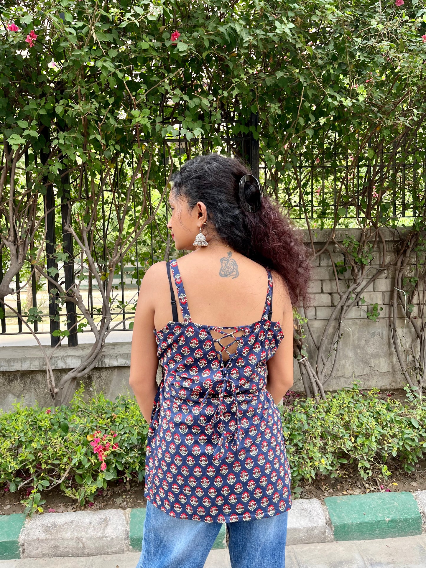 Dahlia Strappy Backless Kurti