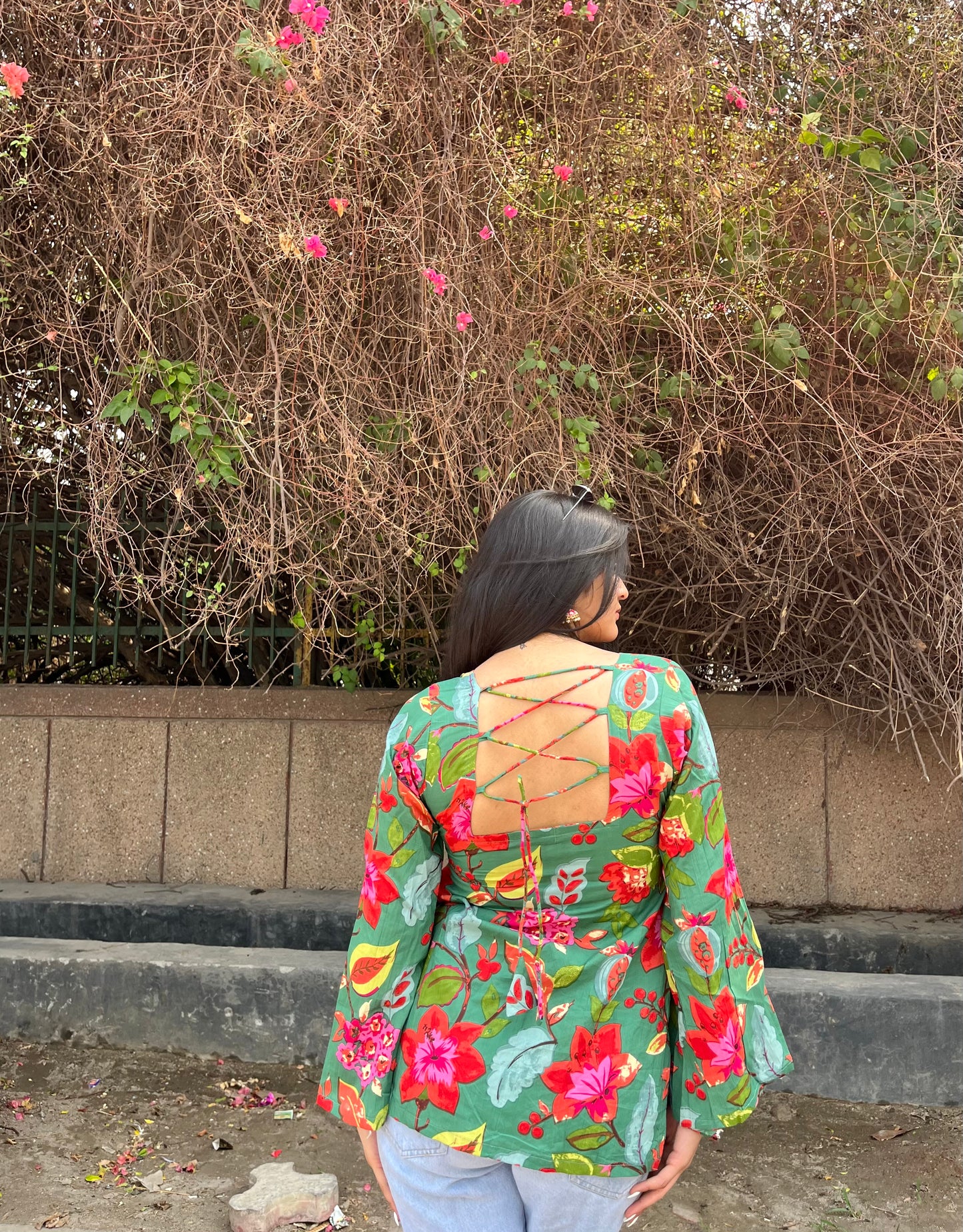 Gardenia Backless Straight Short Kurti