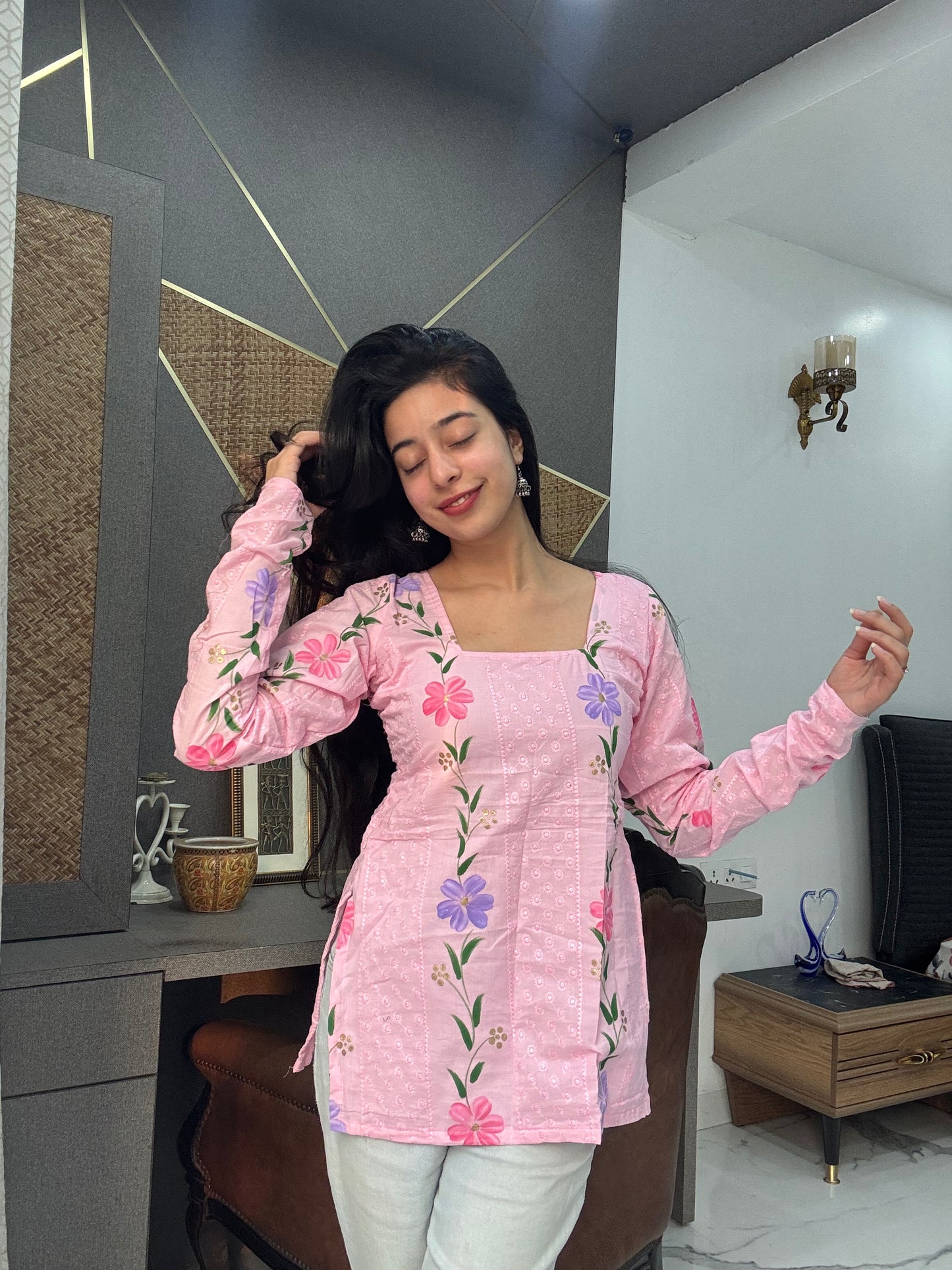 Suhani Handpainted Straight Kurti