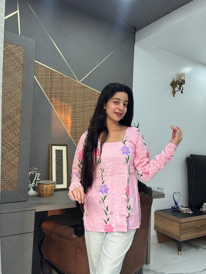 Suhani Handpainted Straight Kurti