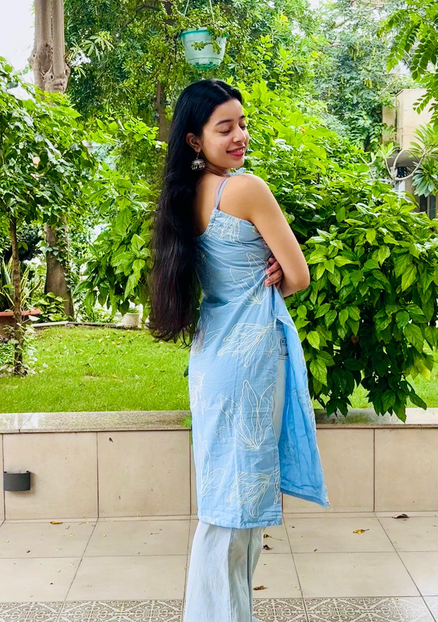 Saaz Embroidered Long Kurti