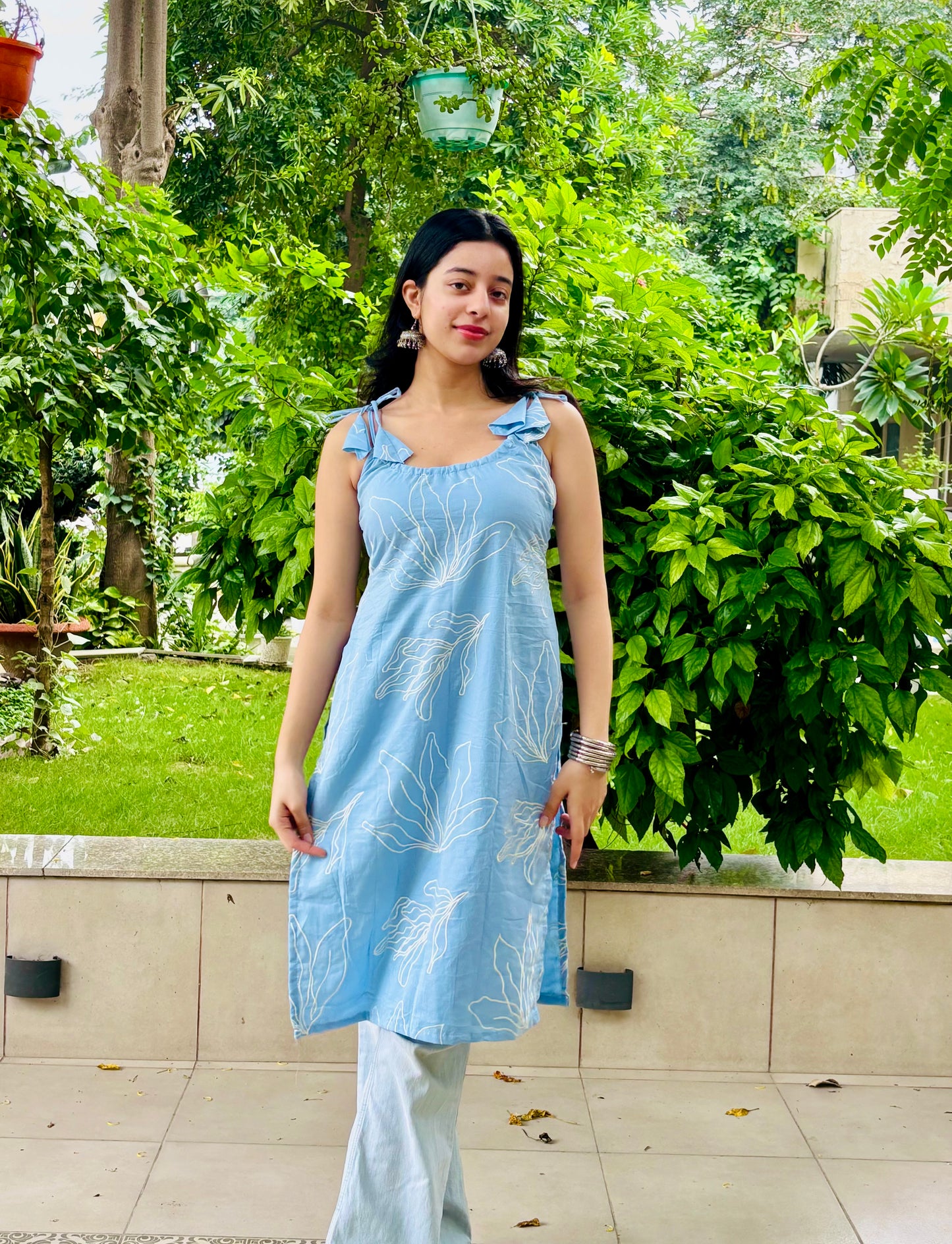 Saaz Embroidered Long Kurti