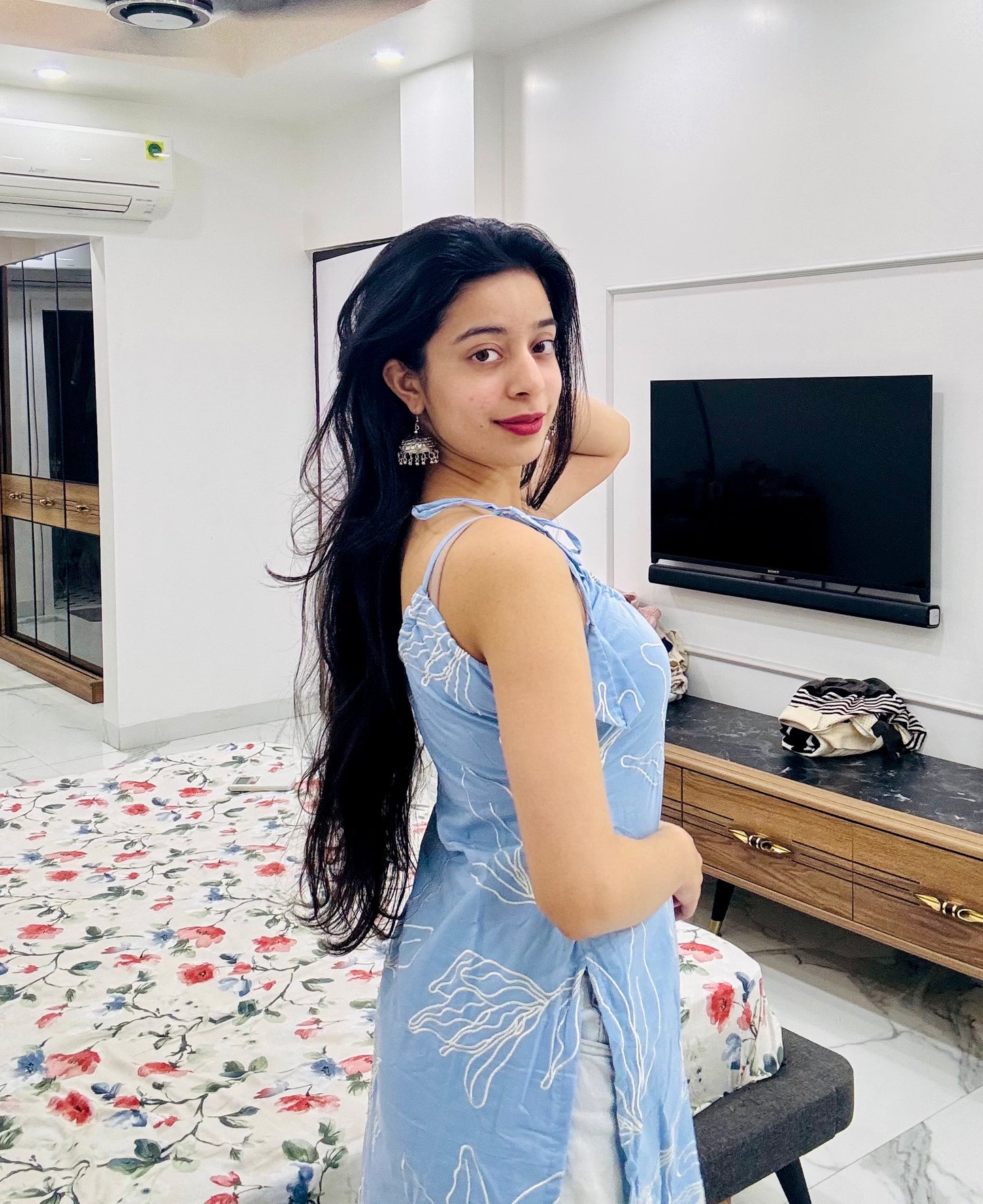 Saaz Embroidered Long Kurti