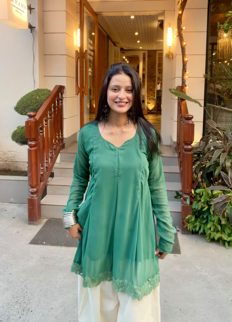 Ishana Set