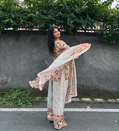 Malini Set