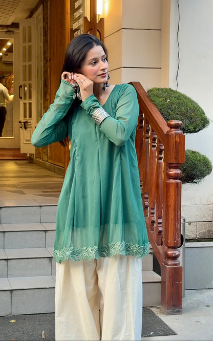 Ishana Set
