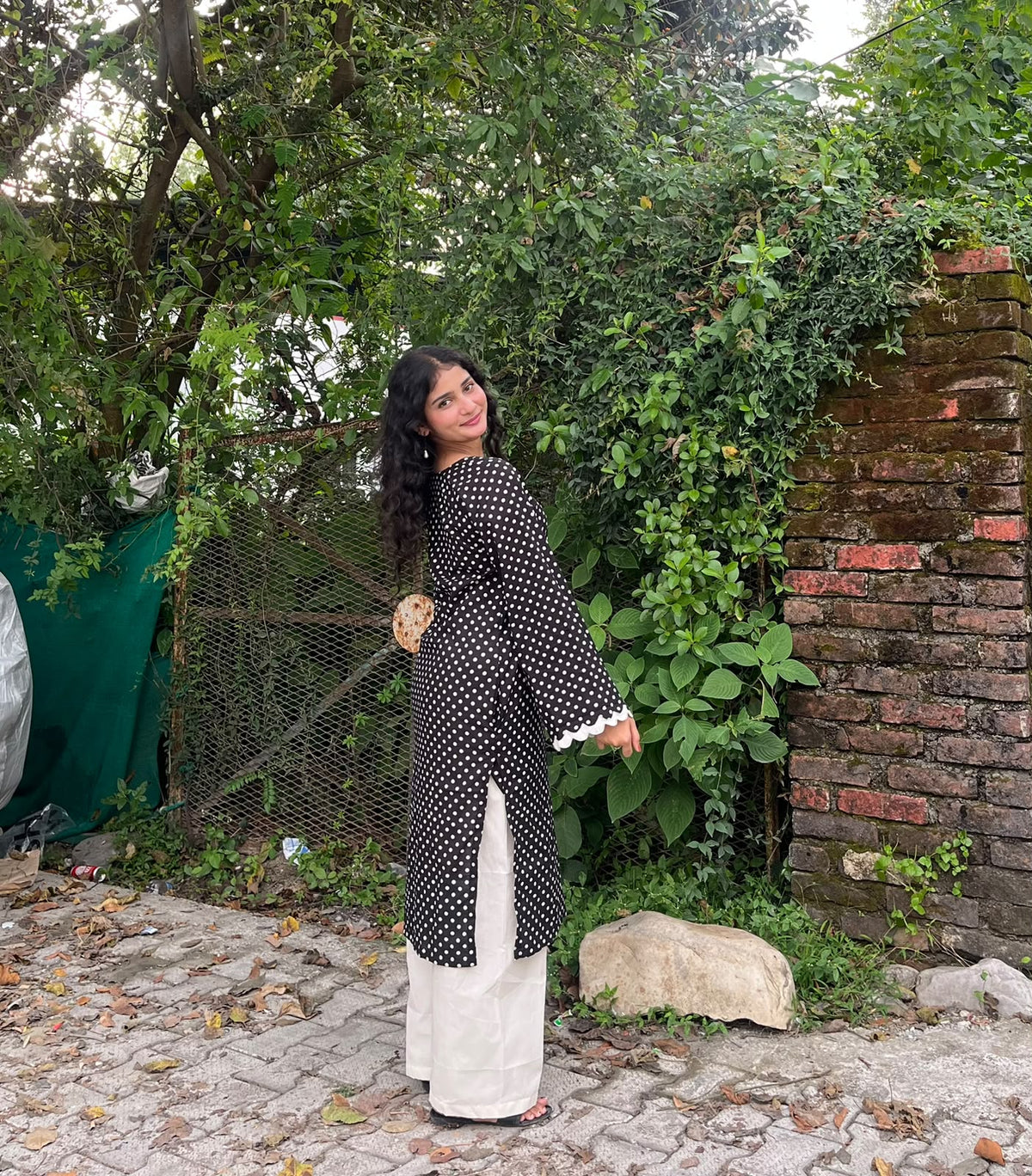 Black Bindi Set