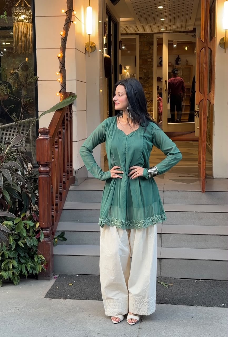 Ishana Set